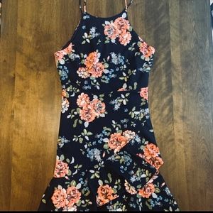 NWT-SOPRANO FLORAL DRESS